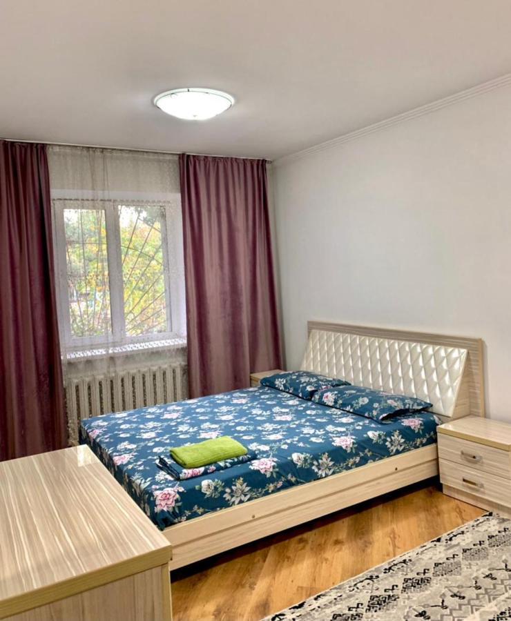Apartment On Toktogula Bishkek Exterior photo